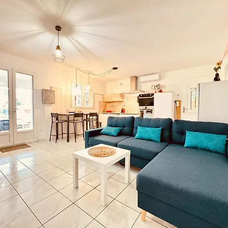 Appartement Maison Avec Piscine-climatisation-jardin
